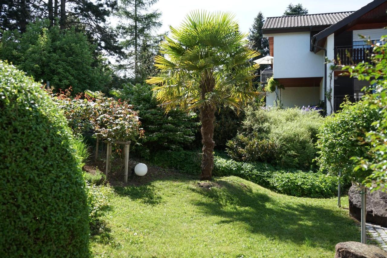 Gaestehaus Am Fuerstweg Heuchelheim-Klingen Экстерьер фото